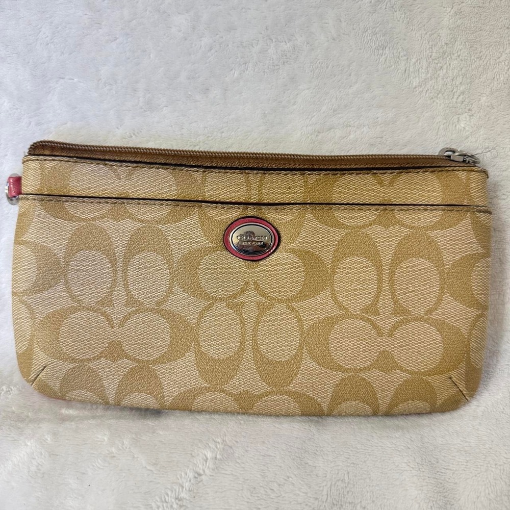 Coach Peyton Signature Go-Go Wristlet canvas logo pink patent leather trim